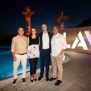 Mike Saran, Marijana i Ivica Puljak i Cory Booker