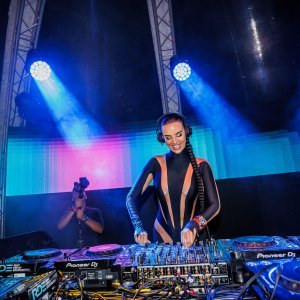 Ivana Knoll na Ultri