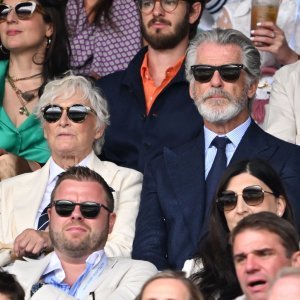 Glenn Close i Pierce Brosnan