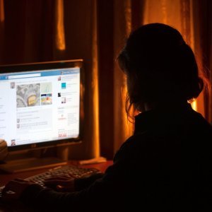 Što je to fenomen paradruštvenih odnosa i kako je postao dio naše svakodnevice