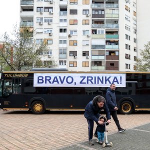 Doček Zrinke Ljutić u njezinom kvartu Sloboštini