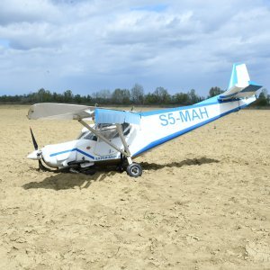 Srušio se mali avion kod Siska