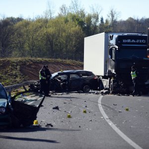 Teška prometna nesreća na državnoj cesti D1
