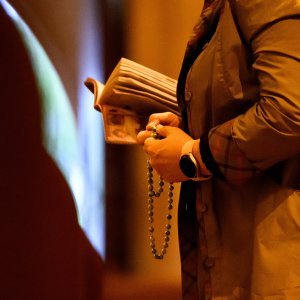 Vjernici diljem svijeta opraštaju se od Pape