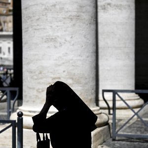 Vjernici diljem svijeta opraštaju se od Pape