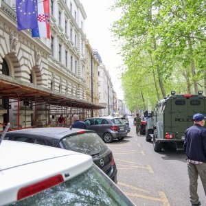 Ćosić i Vulić dovedeni na sud u Zagreb