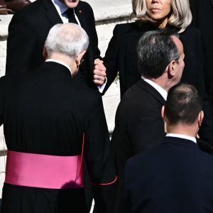 Emmanuel Macron i Brigitte Macron