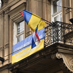 Zastave na pola koplja u Zagrebu
