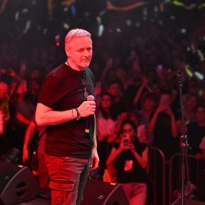 Thompson na koncertu 'Split slavi, moli i voli'