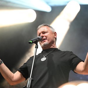 Thompson na koncertu 'Split slavi, moli i voli'