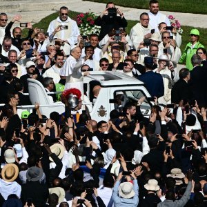 Papa Lav XIV. stigao na Trg svetog Petra