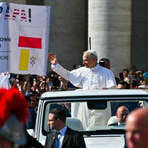 Papa Lav XIV. stigao na Trg svetog Petra