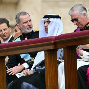 Španjolski kralj Felipe VI i šeik Saud bin Saqr al Qasimi