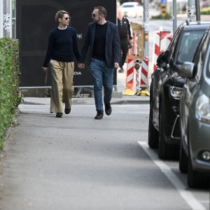 Tomislav Tomašević sa suprugom Ivom stigao na glasanje