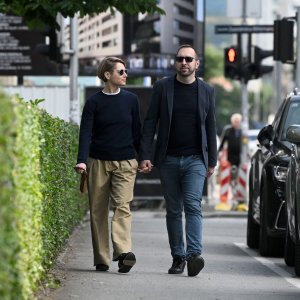 Tomislav Tomašević sa suprugom Ivom stigao na glasanje