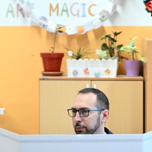 Tomislav Tomašević sa suprugom Ivom stigao na glasanje