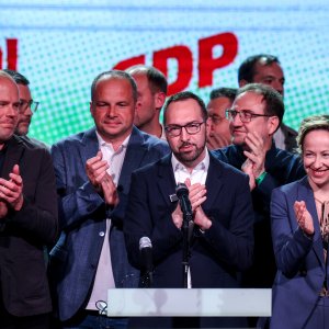 SDP i Možemo slave pobjedu u Zagrebu - Boris Lalovac, Luka Korlaet, Siniša Hajdaš Dončić, Tomislav Tomašević, Danijela Dolenec