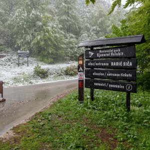 Snijeg pao u Nacionalnom parku Sjeverni Velebit