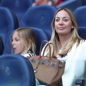 Vanja Modrić s djecom