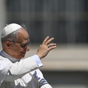 Papa Lav XIV.