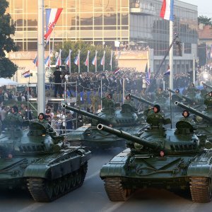 Vojni mimohod u Zagrebu 2015.