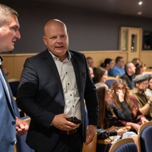 Poznati na premijeri predstave 'Juha braće Marx'