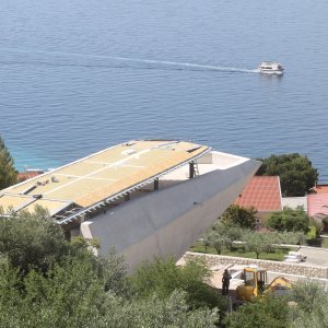 Građevina u Baškoj Vodi