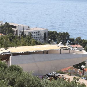 Građevina u Baškoj Vodi