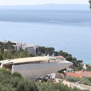 Građevina u Baškoj Vodi