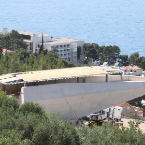 Građevina u Baškoj Vodi