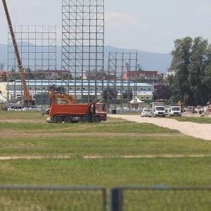 Pripreme za Thompsonov koncert na Hipodromu