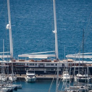Jahte Jeffa Bezosa u Marini Kaštela