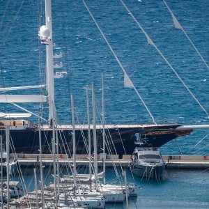 Jahte Jeffa Bezosa u Marini Kaštela