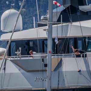 Jahte Jeffa Bezosa u Marini Kaštela