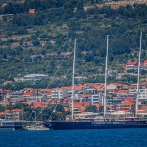 Jahte Jeffa Bezosa u Marini Kaštela
