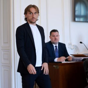 Luka Modrić svjedočio je na suđenju braći Mamić i ostalima