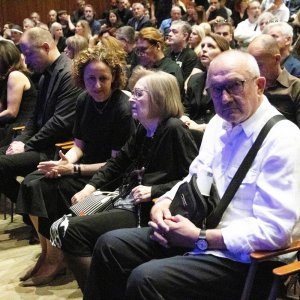 Gabi Novak, Nina Obuljen Koržinek