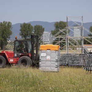Radovi na Hipodromu za koncert Marka Perkovića Thompsona