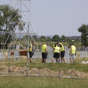 Radovi na Hipodromu za koncert Marka Perkovića Thompsona