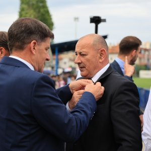 Tradicionalna utakmica nakon svečanog obilježavanja 36. obljetnice osnutka HDZ-a na terenu NK Jarun
