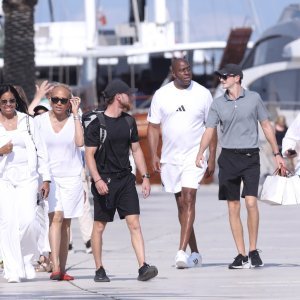 Magic Johnson s obitelji i prijateljima u Trogiru