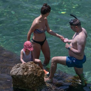 Dubrovnik: Pune plaže i turističke gužve u gradu