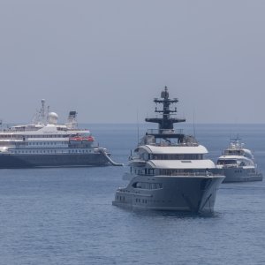 Dubrovnik: Pune plaže i turističke gužve u gradu