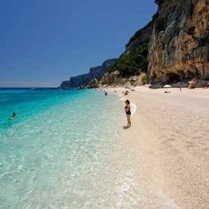Plaža Cala dei Gabbiani, Baunei, Sardinija