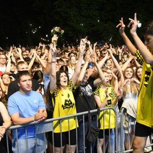 Mladenci sa svadbe došli na koncert Dubioze