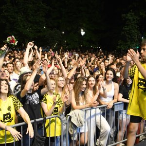 Mladenci sa svadbe došli na koncert Dubioze
