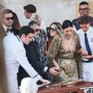 Najljepše haljine na vjenčanju Jeffa Bezosa i Lauren Sanchez