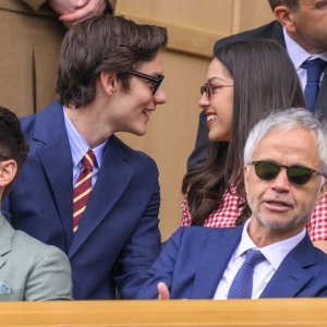 Olivia Rodrigo i Louis Partridge