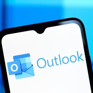 Spremate se na godišnji? Evo kako postaviti automatski odgovor u Outlooku