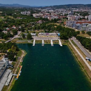 Rupa na dnu Jaruna
